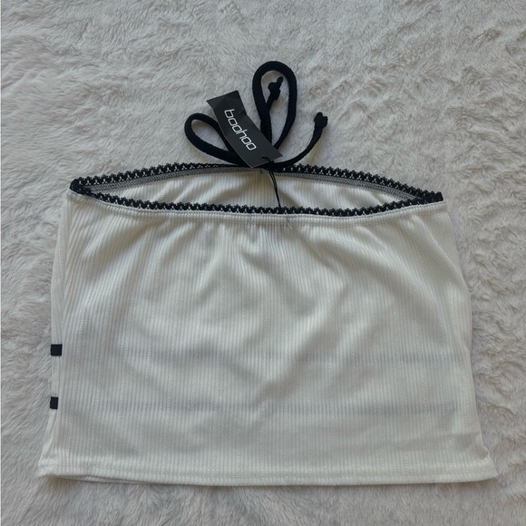 Boohoo White Tank Top with Black Trim - Picture 4 of 5
